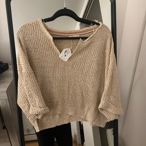 NWT Island gypsy brown sweater (retails $46)